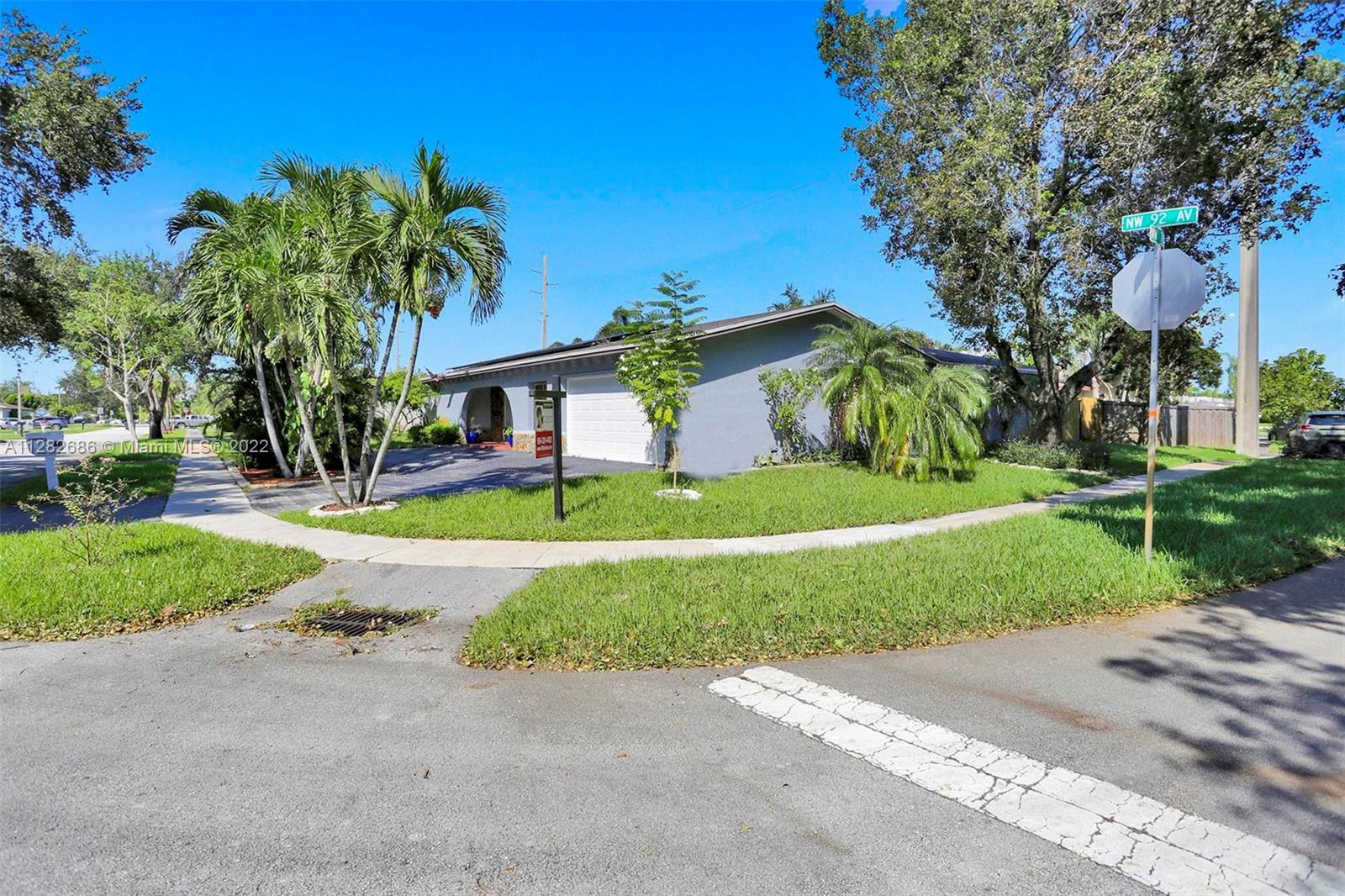 731 NW 92nd Avenue Pembroke Pines FL 33024