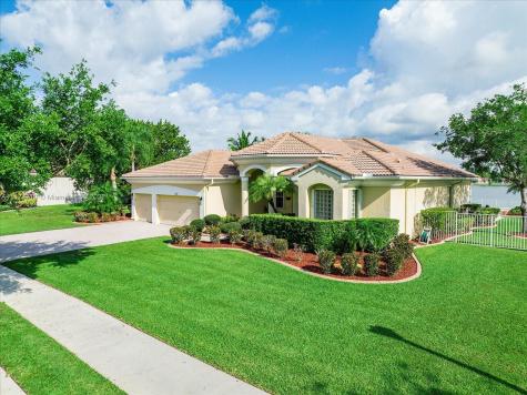 15707 SW 20th Street Davie FL 33326