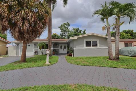 8211 NW 11th Court Pembroke Pines FL 33024