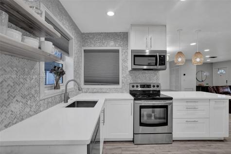 210 N 67th Avenue Hollywood FL 33024