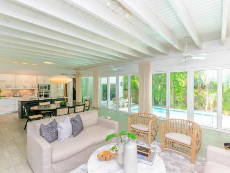 3564 Avocado Avenue Miami FL 33133