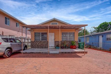 2835 NW 22nd Court Miami FL 33142