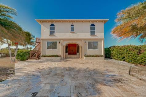 832 Rose Court Marco Island FL 34145
