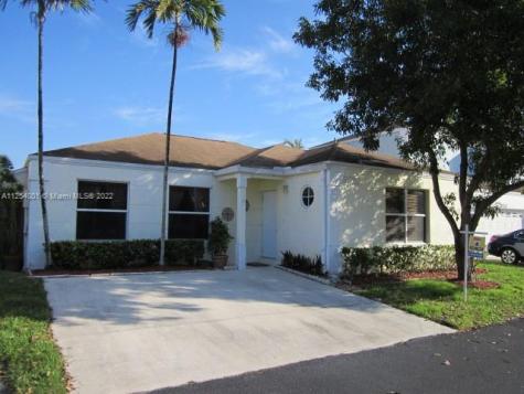 9871 SW 221st Terrace Cutler Bay FL 33190