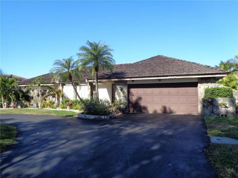 1060 NW 110th Lane Coral Springs FL 33071