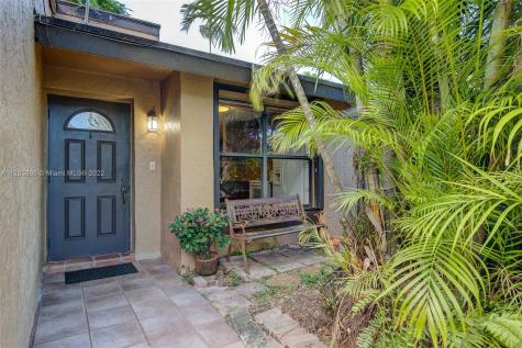 12749 SW 69th Terrace Miami FL 33183