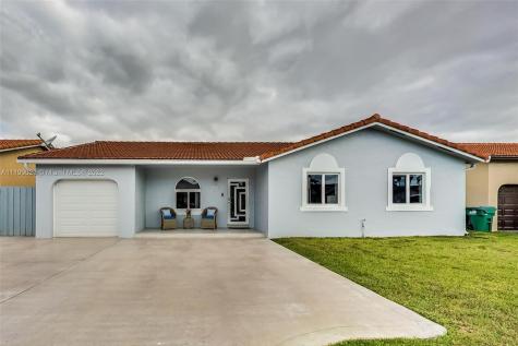 15353 SW 178th Street Miami FL 33187