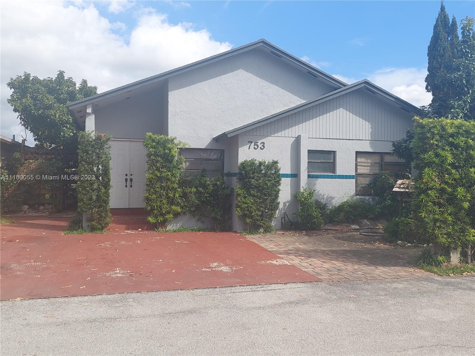753 SW 101st Court Circle Miami FL 33174