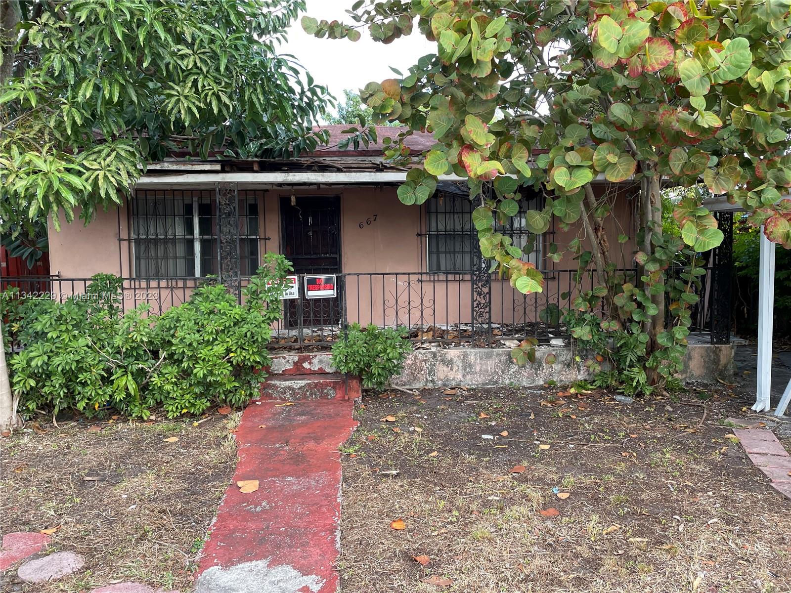 667 E 19th Street Hialeah FL 33013