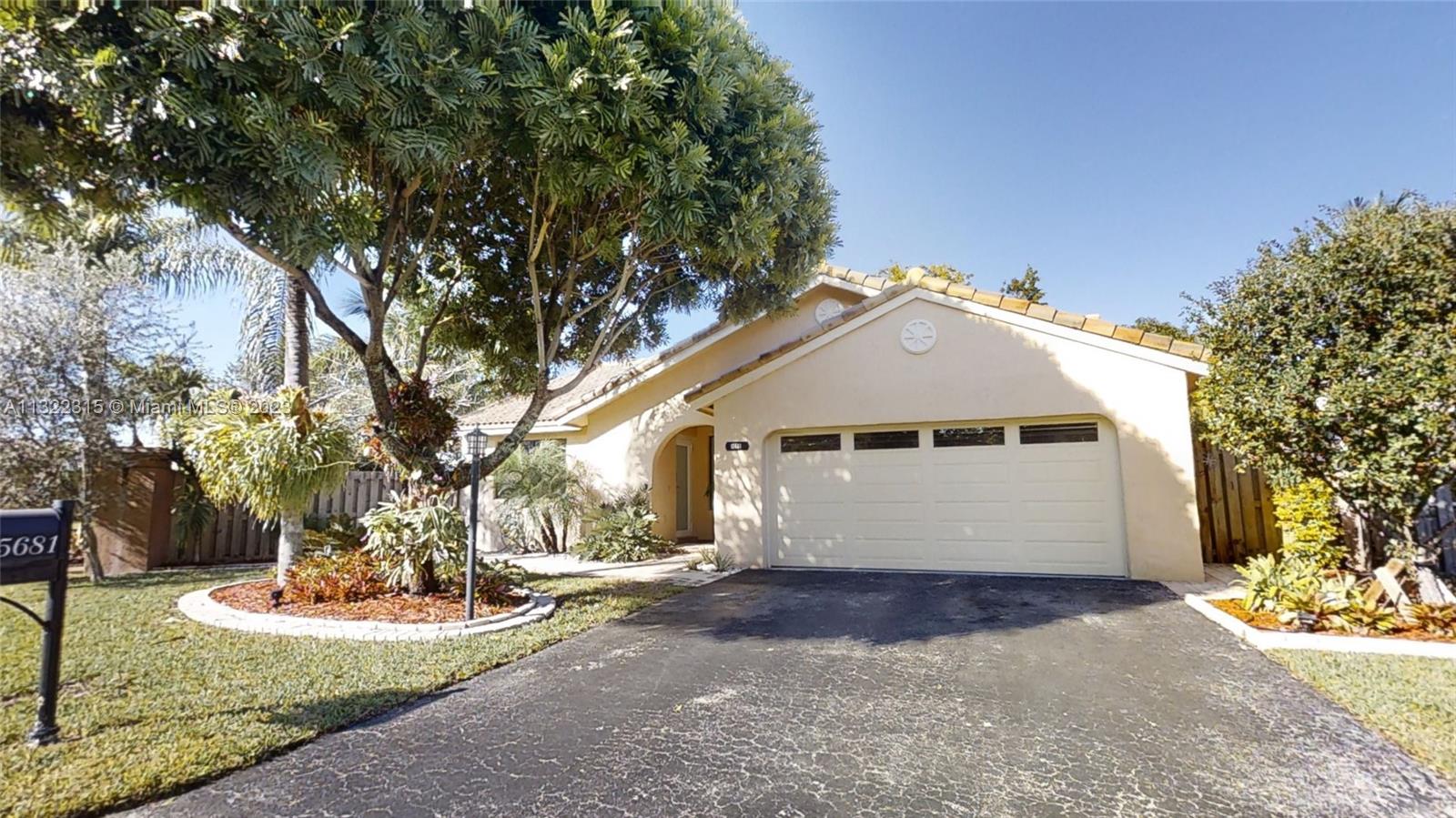15681 Dover Court Davie FL 33331