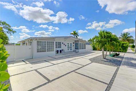 4515 SW 116th Avenue Miami FL 33165