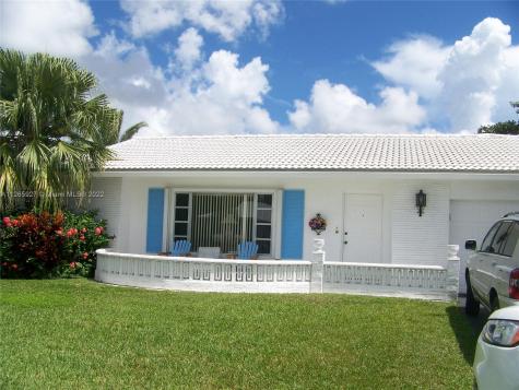9402 NW 74th Place Tamarac FL 33321