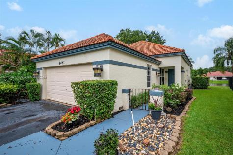 9461 Oak Grove Circle Davie FL 33328