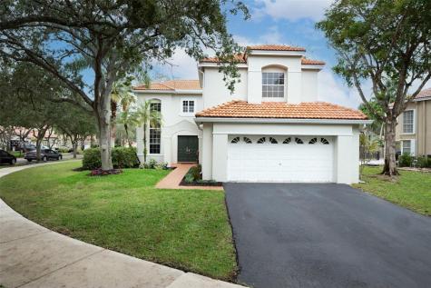 1295 Bayview Circle Weston FL 33326