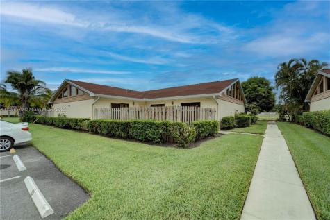 4365 Woodstock Drive West Palm Beach FL 33409