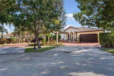 2003 SW 143rd Place Miami FL 33175