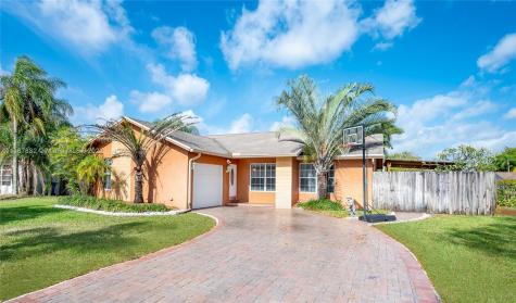 320 NW 87th Avenue Pembroke Pines FL 33024