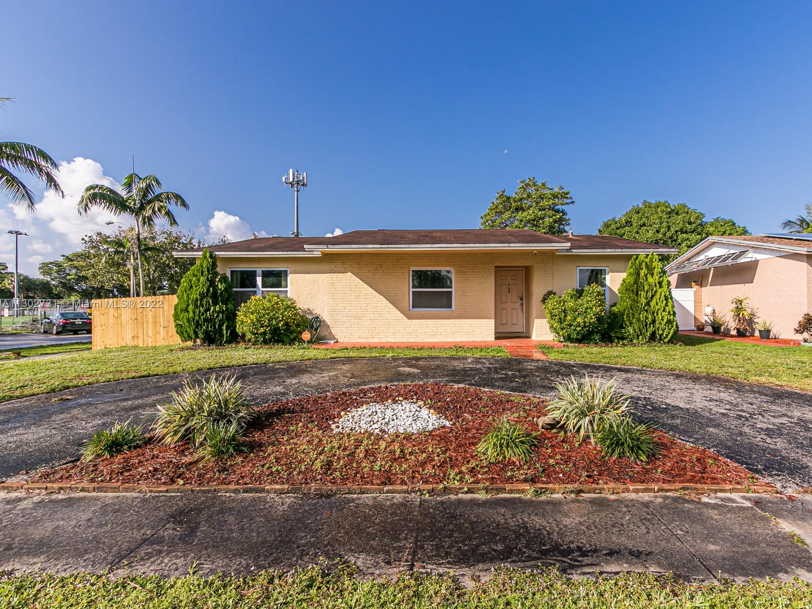 323 SW 77th Terrace North Lauderdale FL 33068
