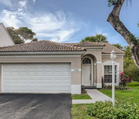 7746 Hibiscus Lane Coral Springs FL 33065