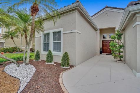 1196 Falls Boulevard Weston FL 33327