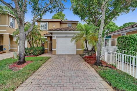 2881 NW 99th Terrace Sunrise FL 33322