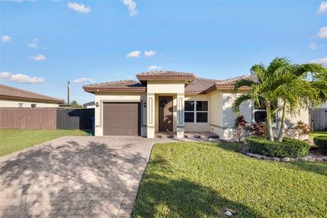 25287 SW 132nd Avenue Homestead FL 33032