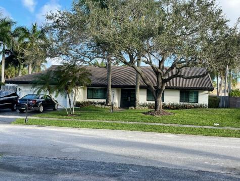 10191 SW 4th Street Plantation FL 33324