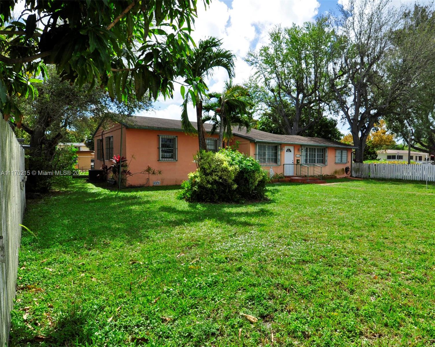 7420 SW 6th Street Miami FL 33144