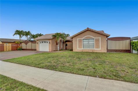 19634 NW 58th Court Hialeah FL 33015