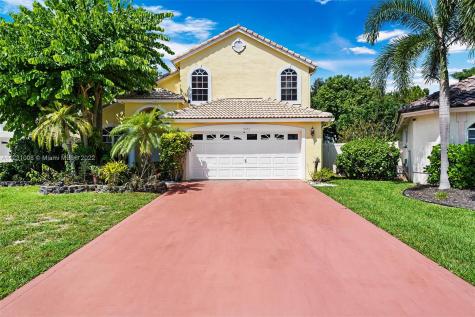 1923 Oak Berry Circle Wellington FL 33414