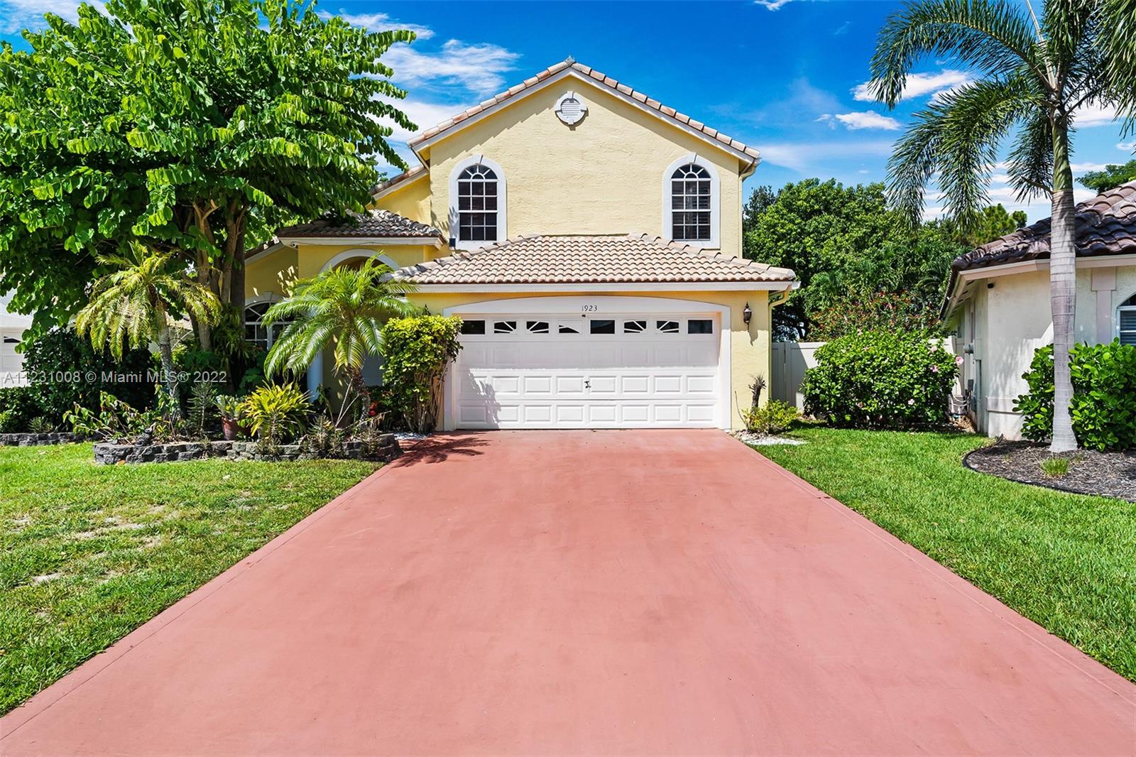 1923 Oak Berry Circle Wellington FL 33414