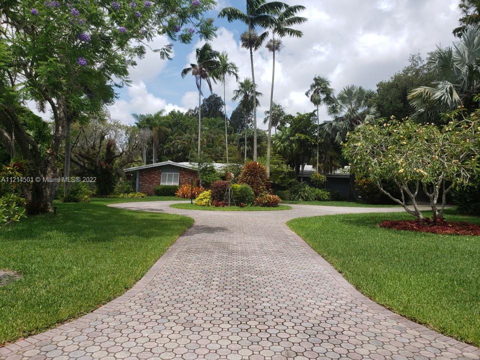 6100 SW 82nd Avenue Miami FL 33143