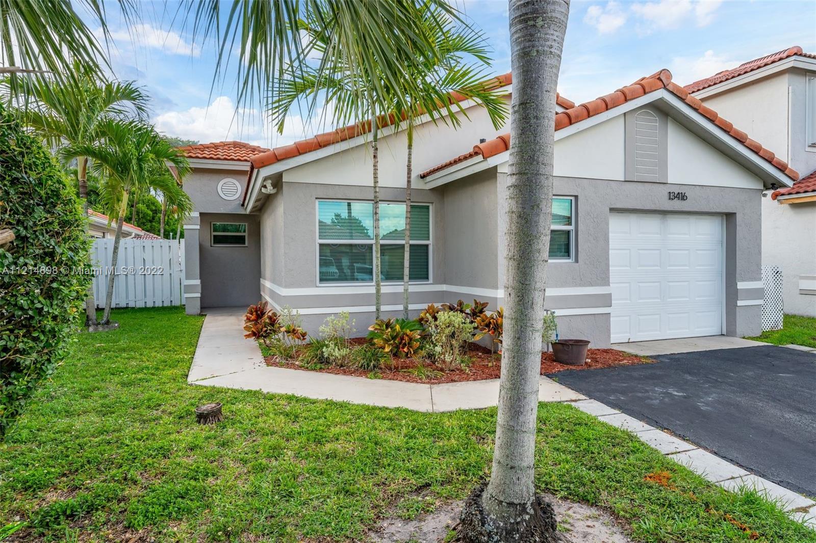 13416 NW 5th Place Plantation FL 33325