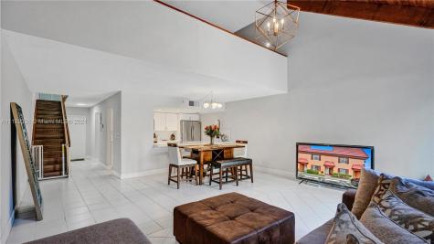 905 NW 45th Street Deerfield Beach FL 33064