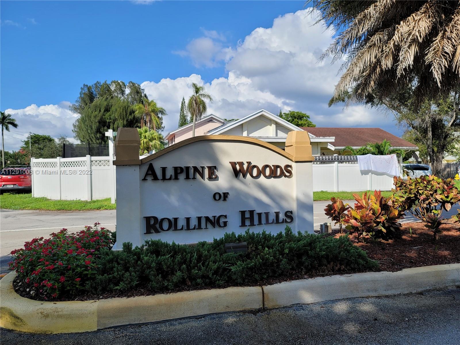 3931 SW 84th Terrace Davie FL 33328