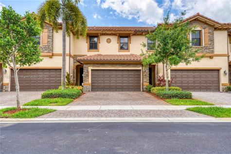 12260 Village Place Davie FL 33325