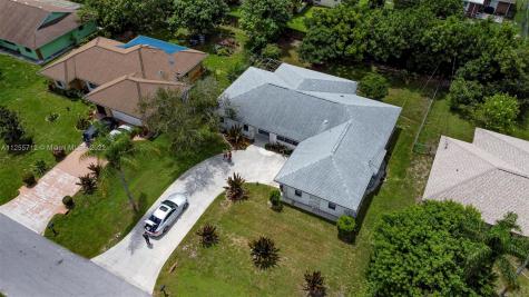 180 SE Duxbury Avenue Port St. Lucie FL 34983