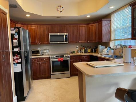 11962 SW 81st Street Miami FL 33183