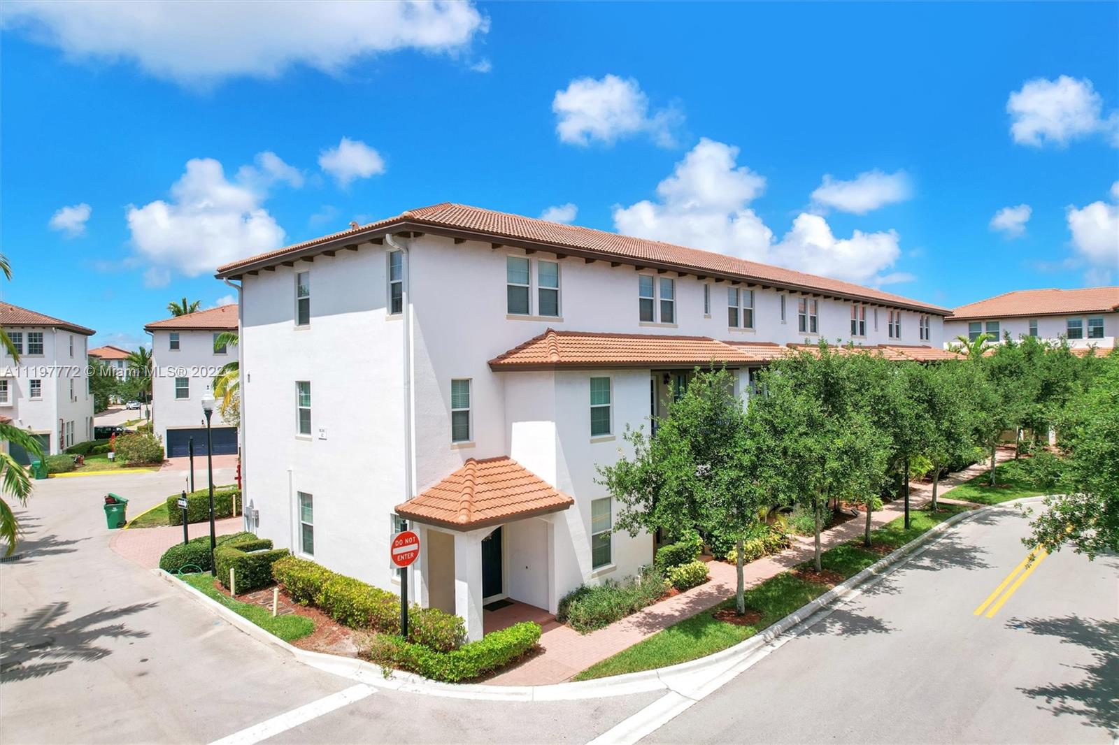 2535 SW 119th Terrace Miramar FL 33025