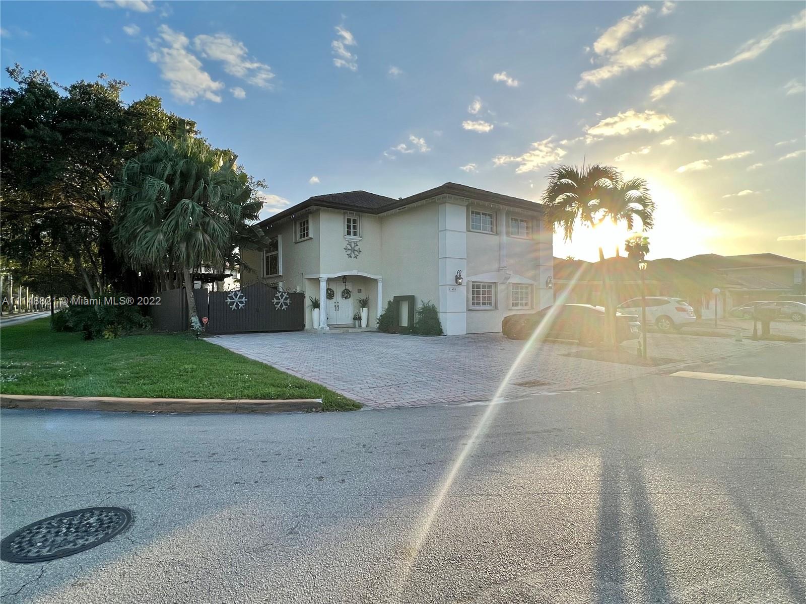 15400 SW 35th Terrace Miami FL 33185
