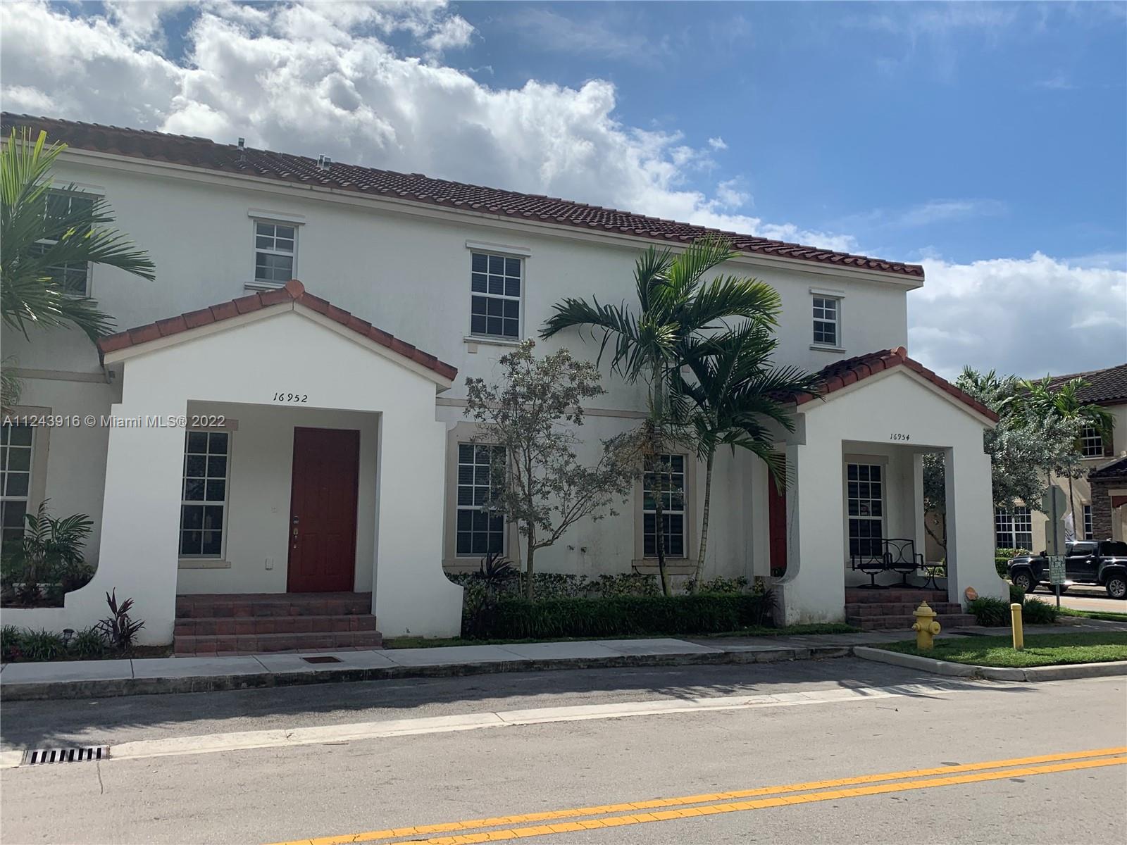 16952 SW 90th Street Miami FL 33196