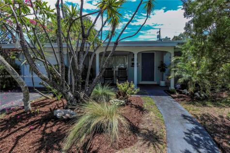 1711 N Park Road Hollywood FL 33021