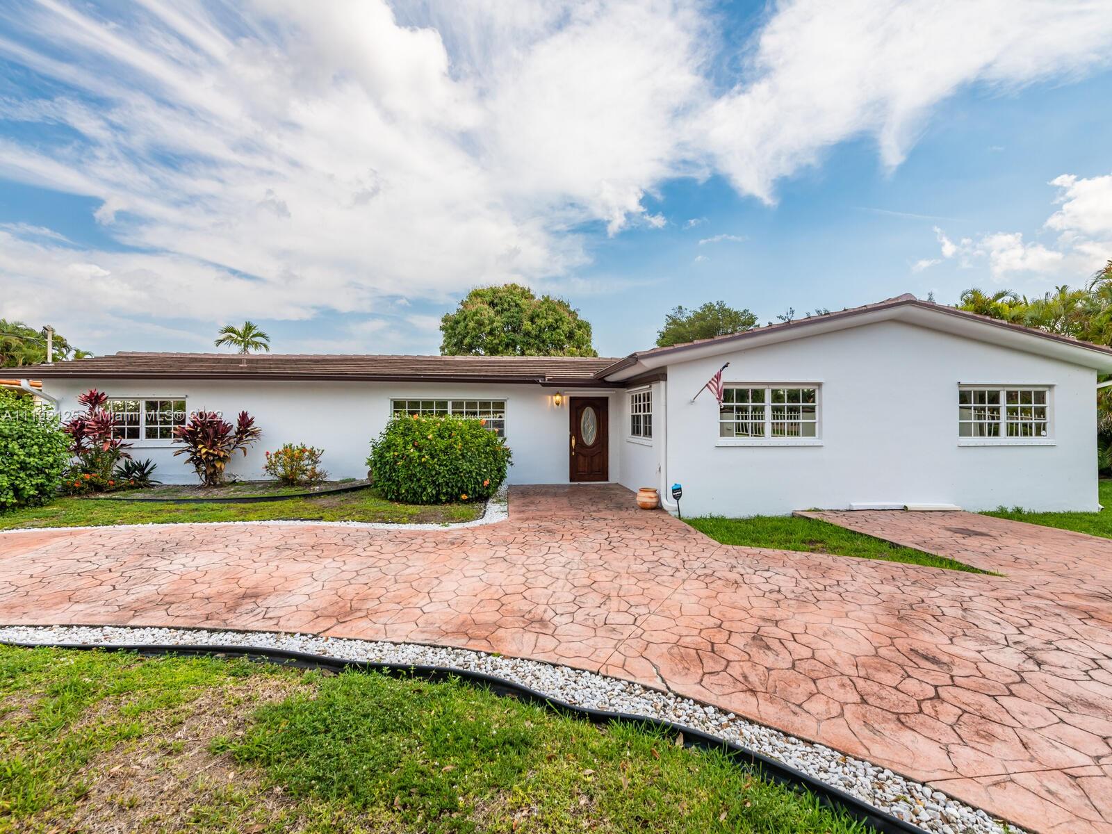 495 SW 84th Avenue Miami FL 33144