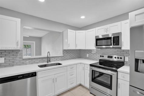 11661 NW 42nd Street Sunrise FL 33323