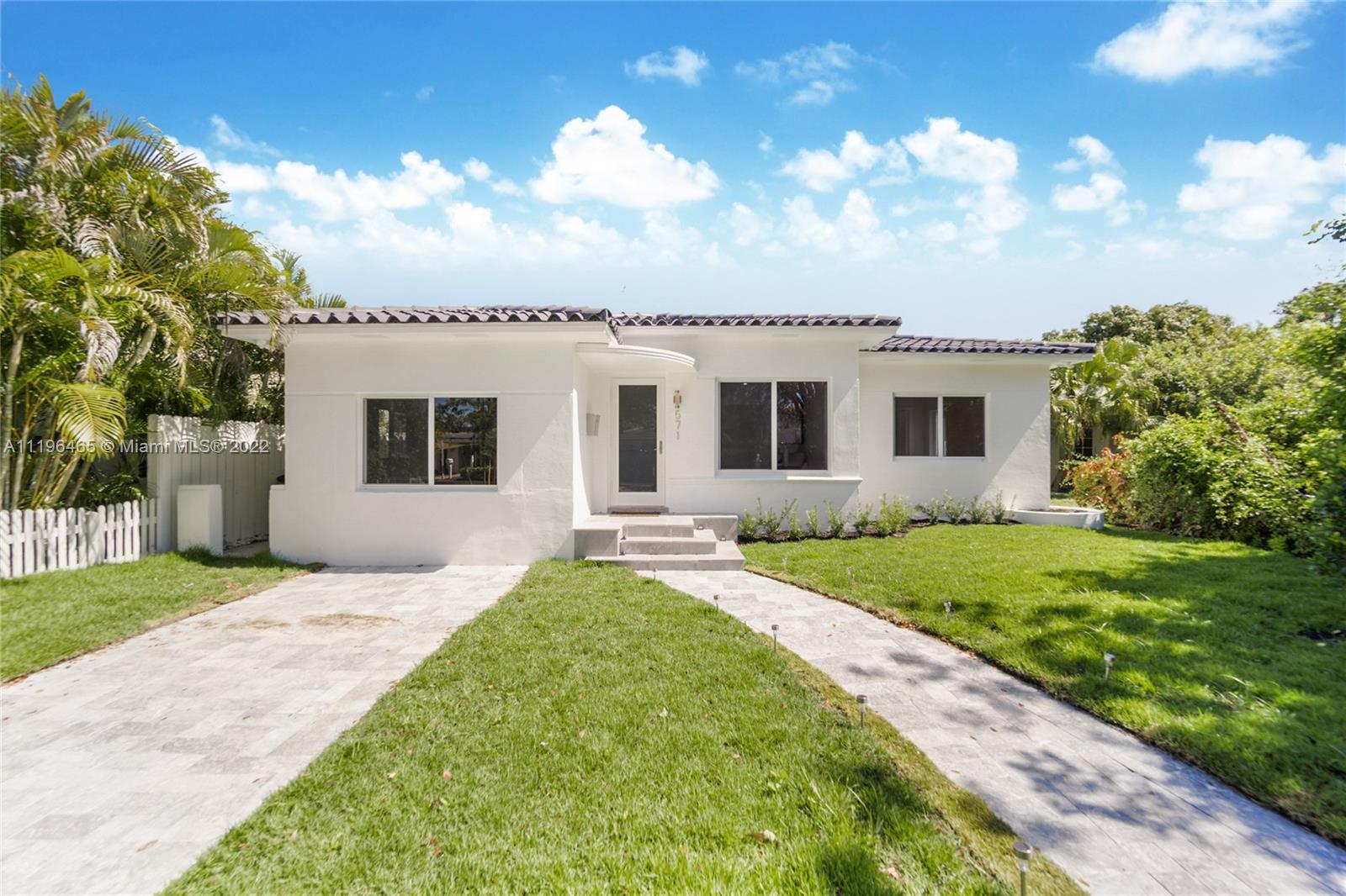 571 W 49th Street Miami Beach FL 33140