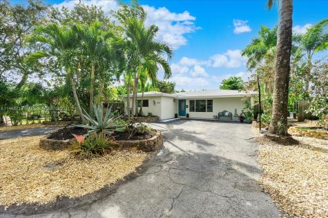 1330 NE 47th Court Oakland Park FL 33334