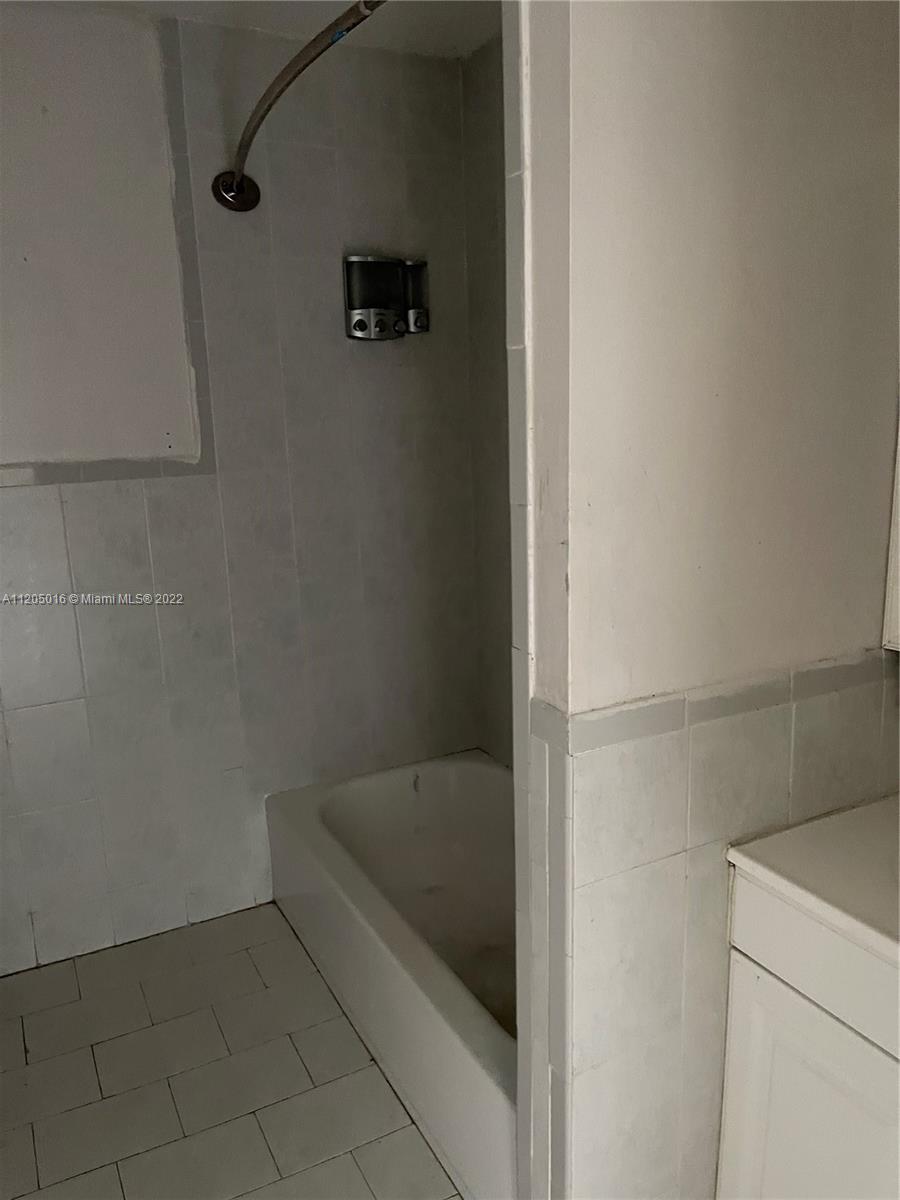 1424 SW 124th Place Miami FL 33184