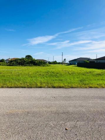 19 NW 25th Street Cape Coral FL 33993