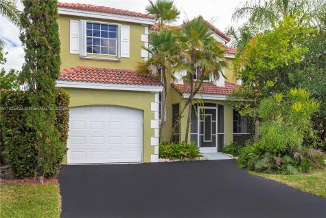 663 Bedford Avenue Weston FL 33326