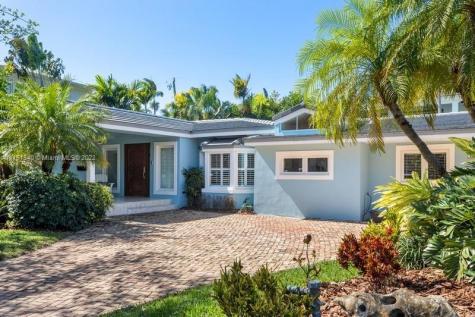 710 Woodcrest Road Key Biscayne FL 33149